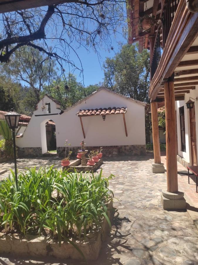 Hotel El Patio De Monterrey 와라스 외부 사진