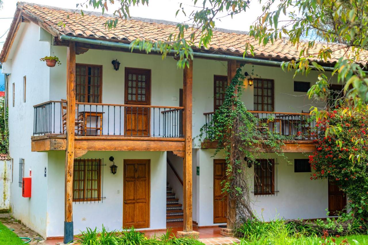 Hotel El Patio De Monterrey 와라스 외부 사진