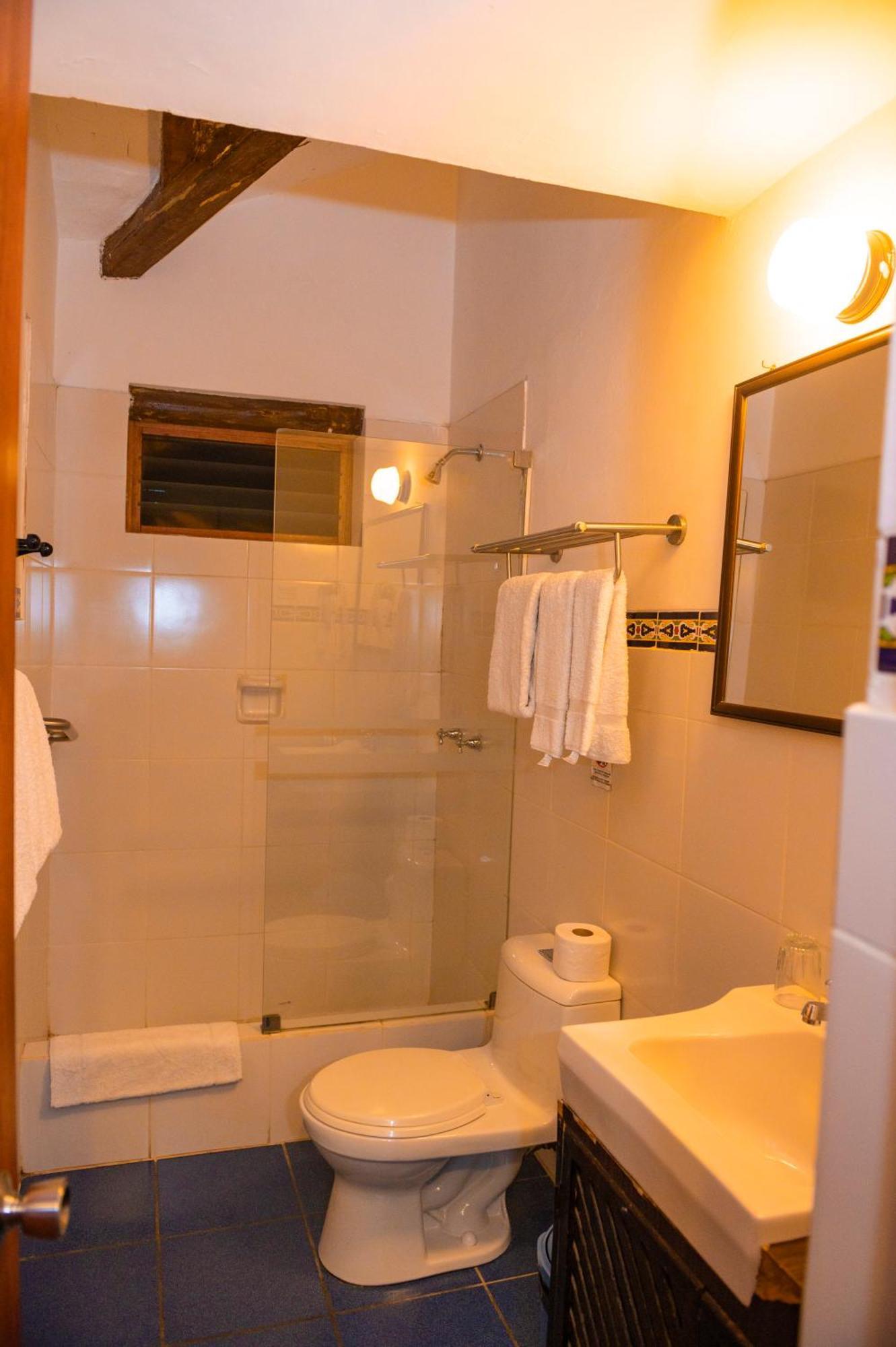 Hotel El Patio De Monterrey 와라스 외부 사진